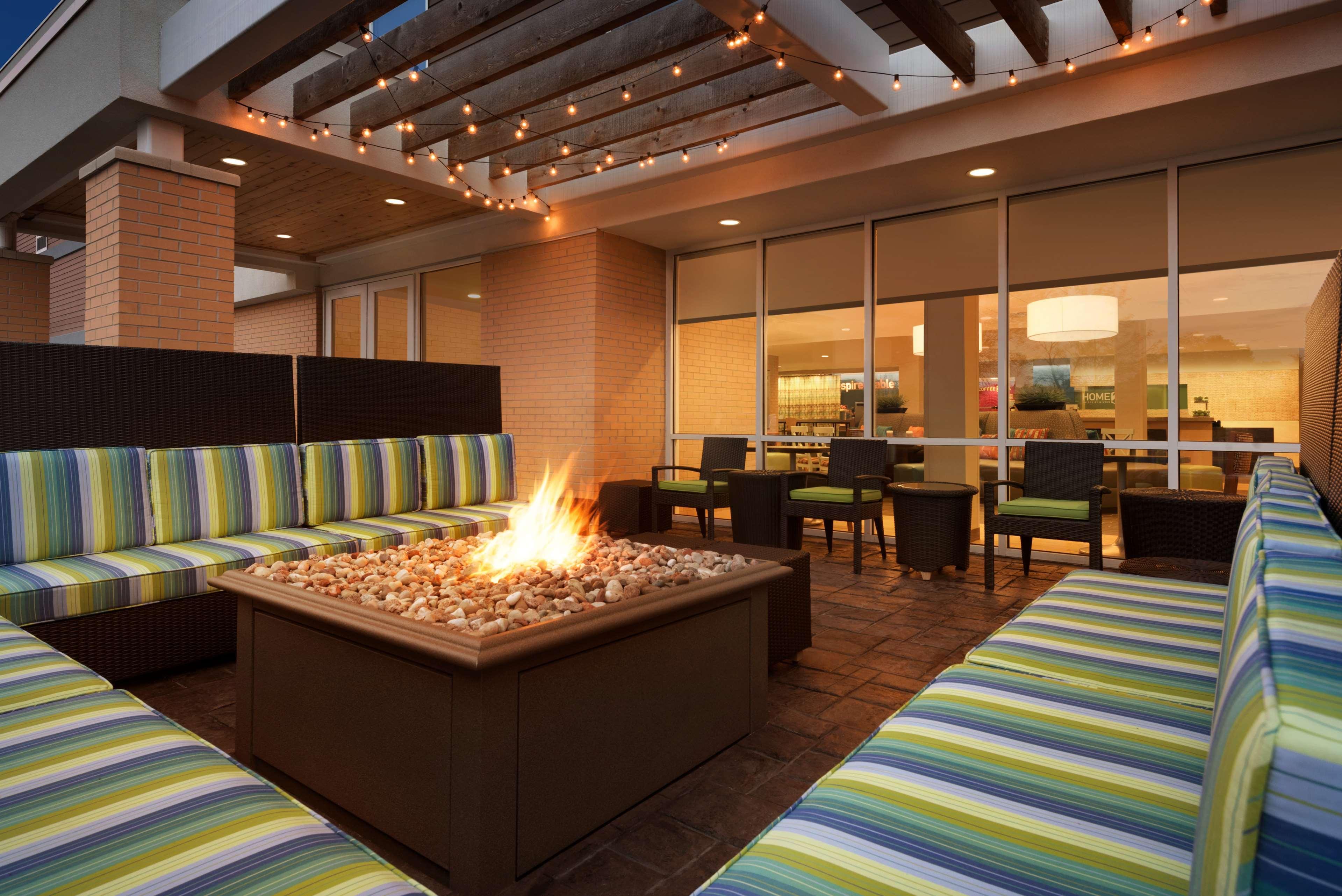 Home2 Suites By Hilton Milwaukee Brookfield Waukesha Eksteriør billede