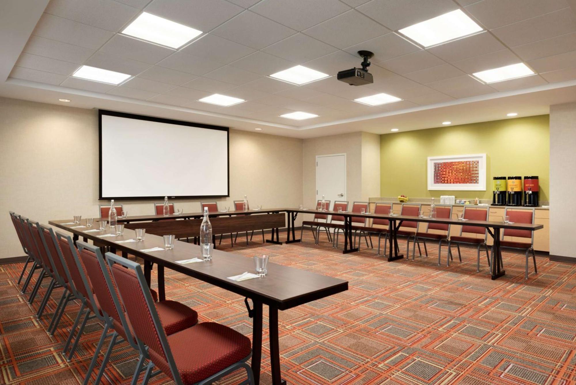 Home2 Suites By Hilton Milwaukee Brookfield Waukesha Eksteriør billede