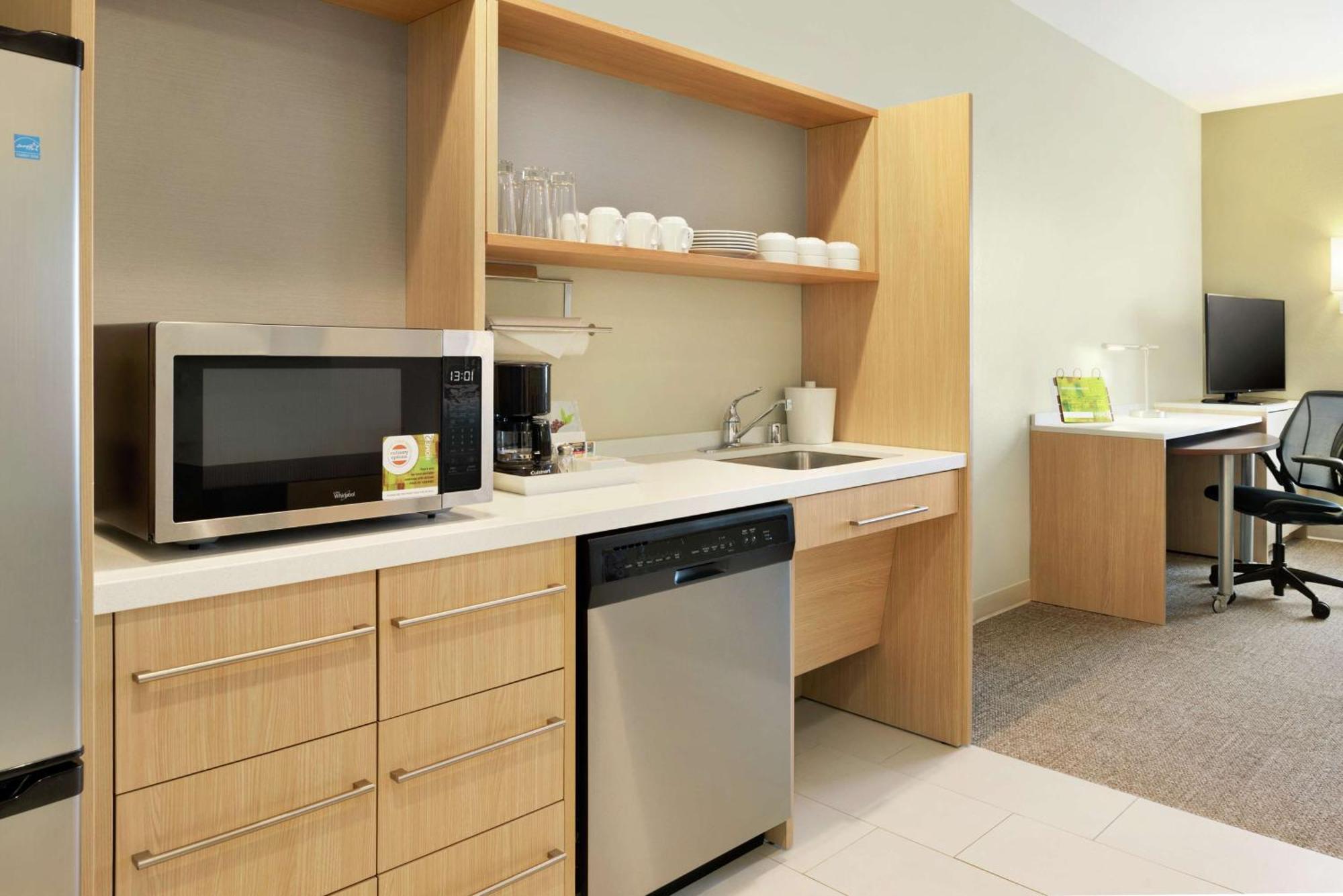 Home2 Suites By Hilton Milwaukee Brookfield Waukesha Eksteriør billede